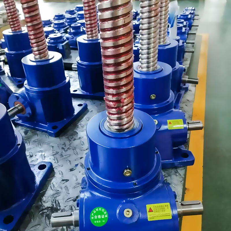 SWL/HK-sarjan puolisuunnikkaan muotoinen ruuvinostin